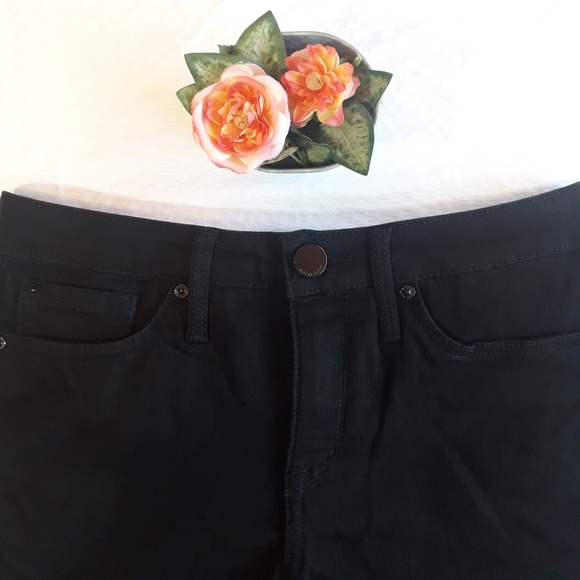 Seven 7 | Bermuda black jeans rolled cuffs - Picture 13 of 16